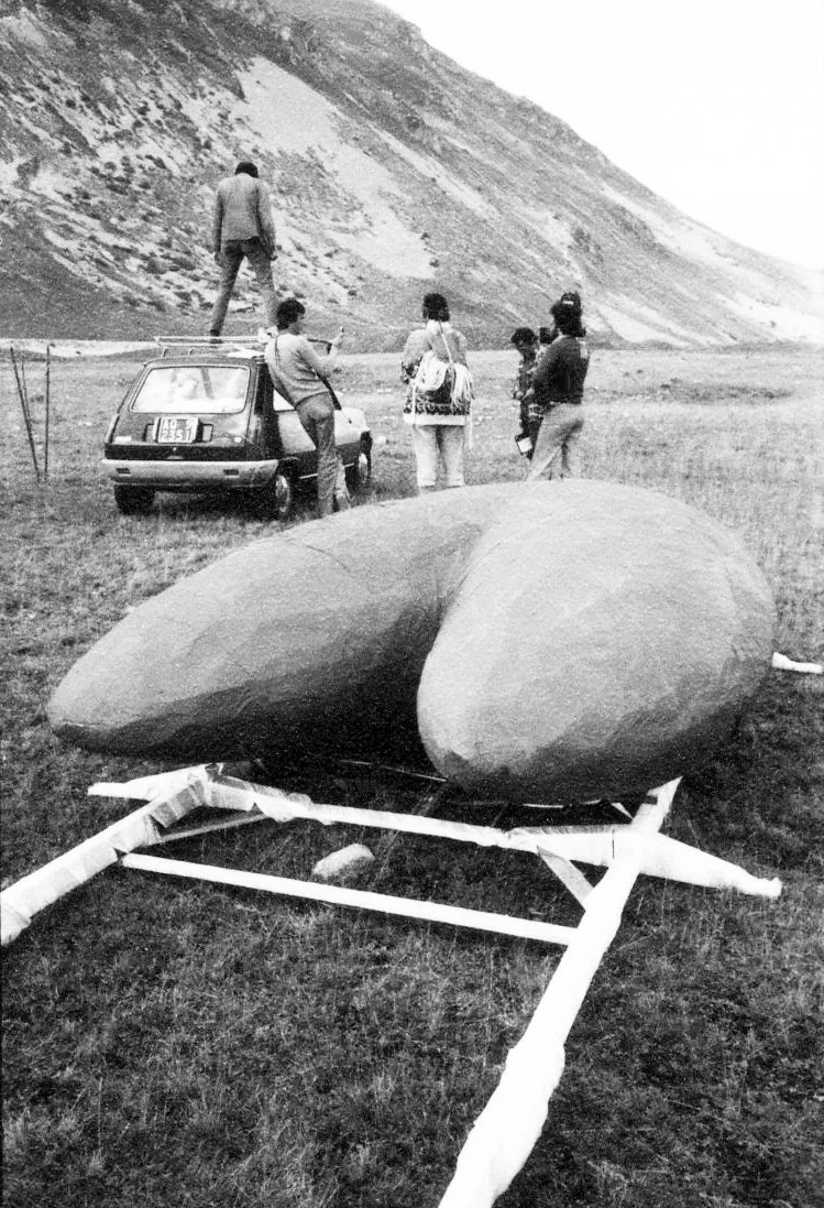 Un cuore rosso sul Gran Sasso, 1975, immagine 02
