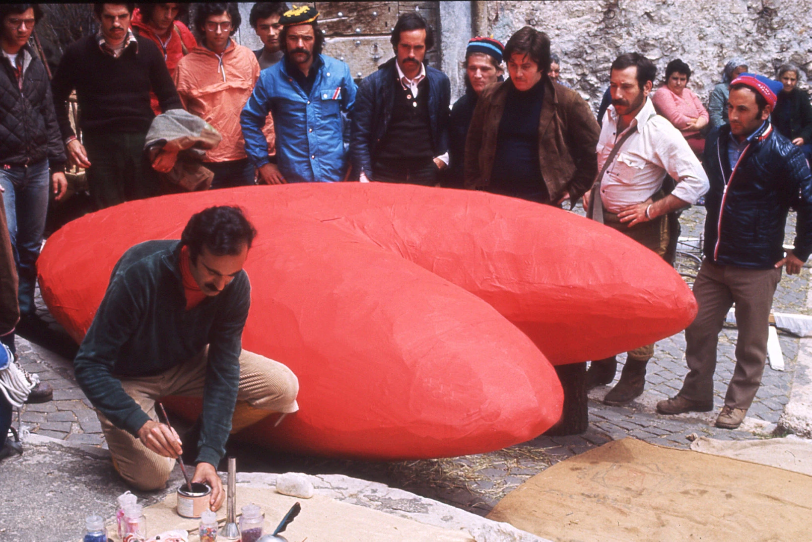 Un cuore rosso sul Gran Sasso, 1975, immagine 05