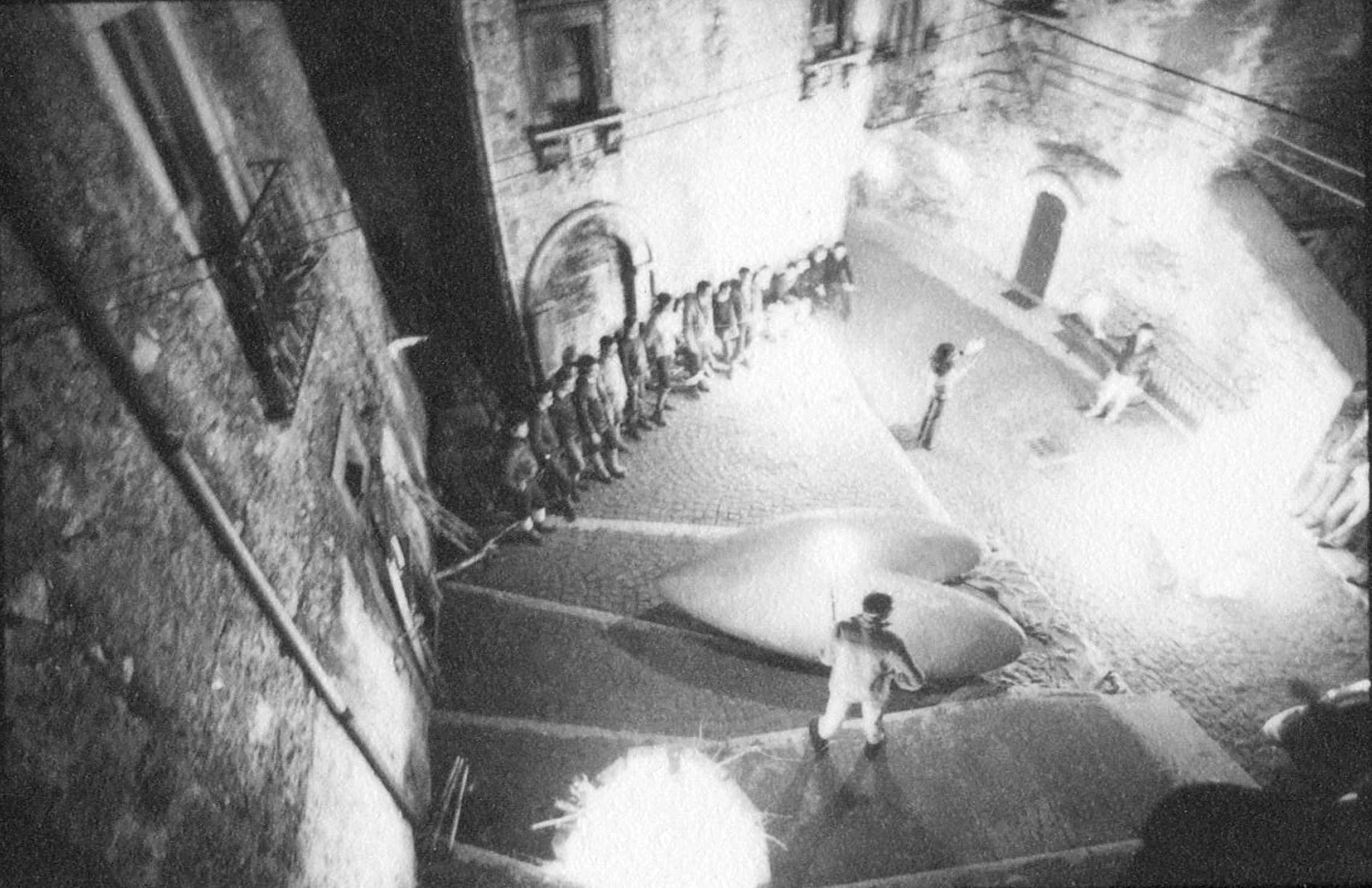 Un cuore rosso sul Gran Sasso, 1975, immagine 08