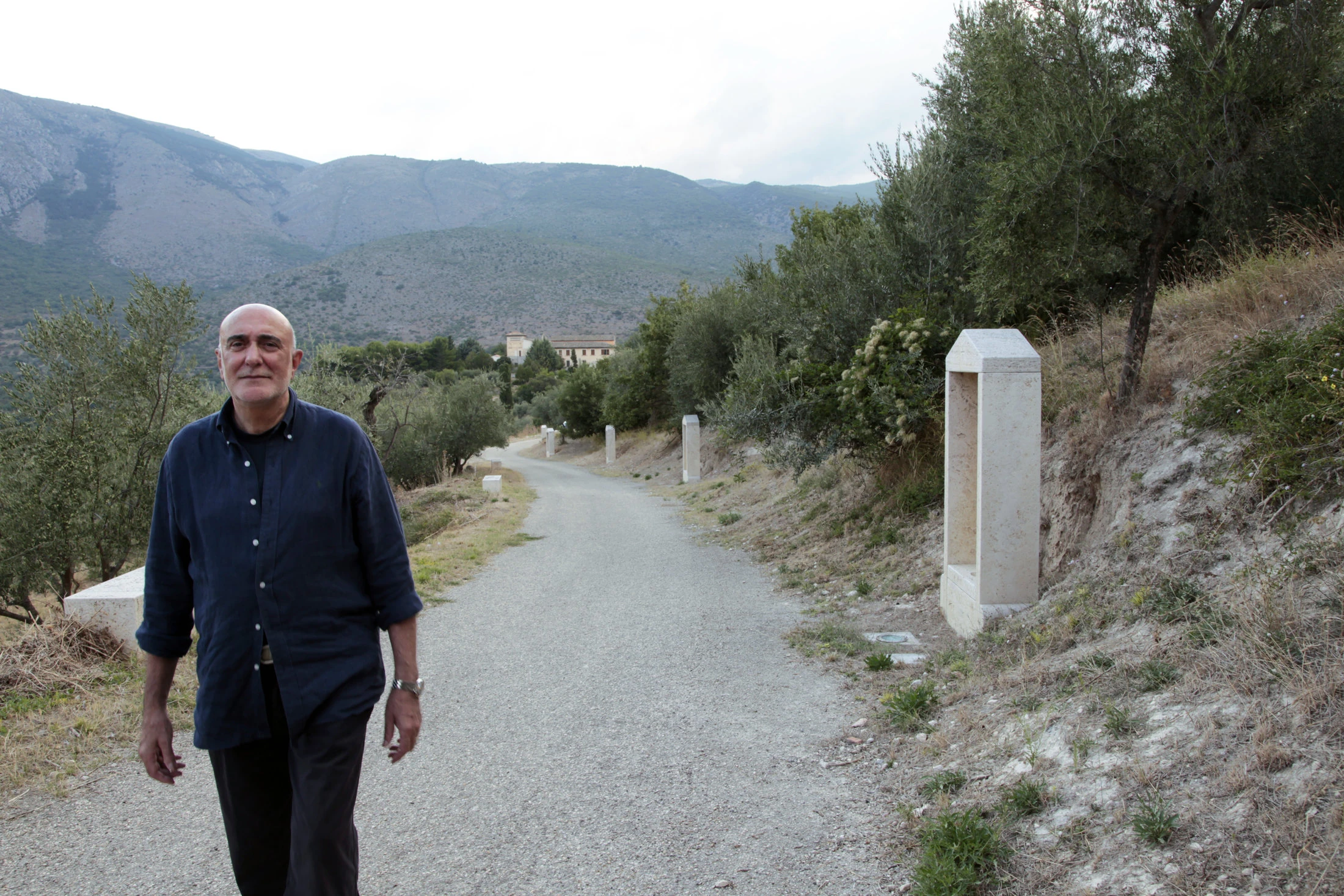 Istallazione edicole Via crucis