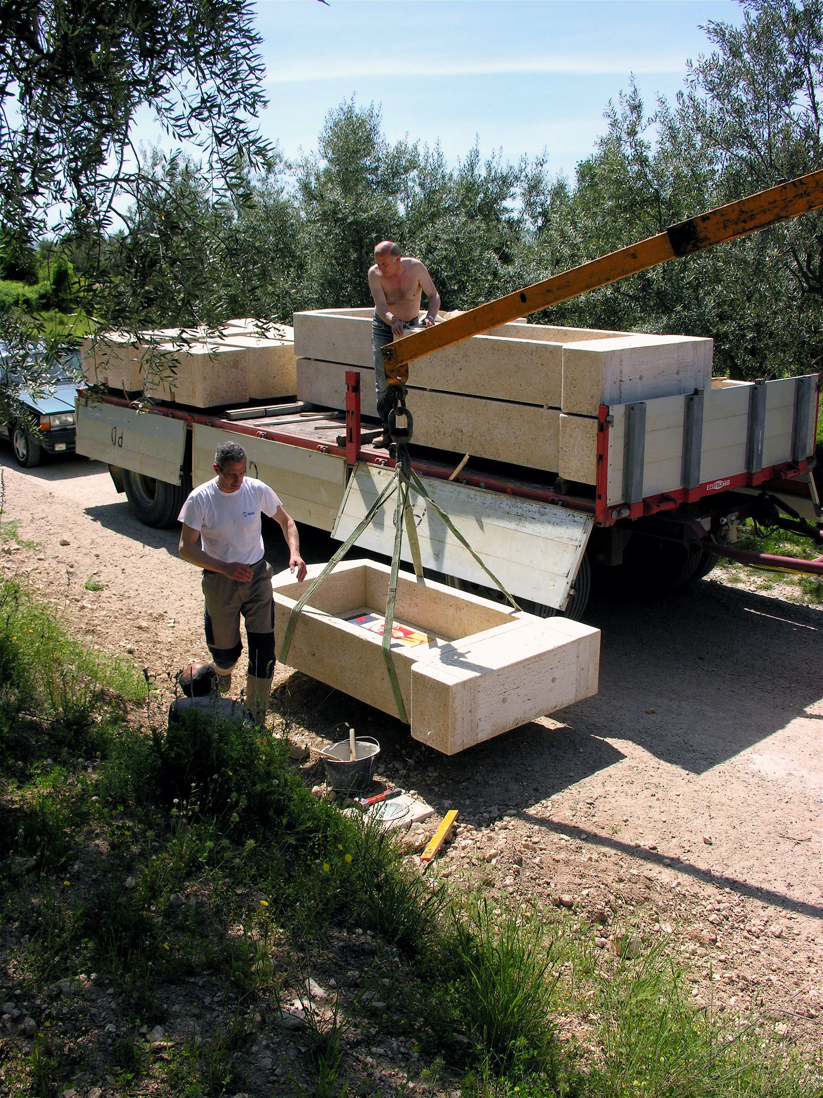 Istallazione edicole Via crucis