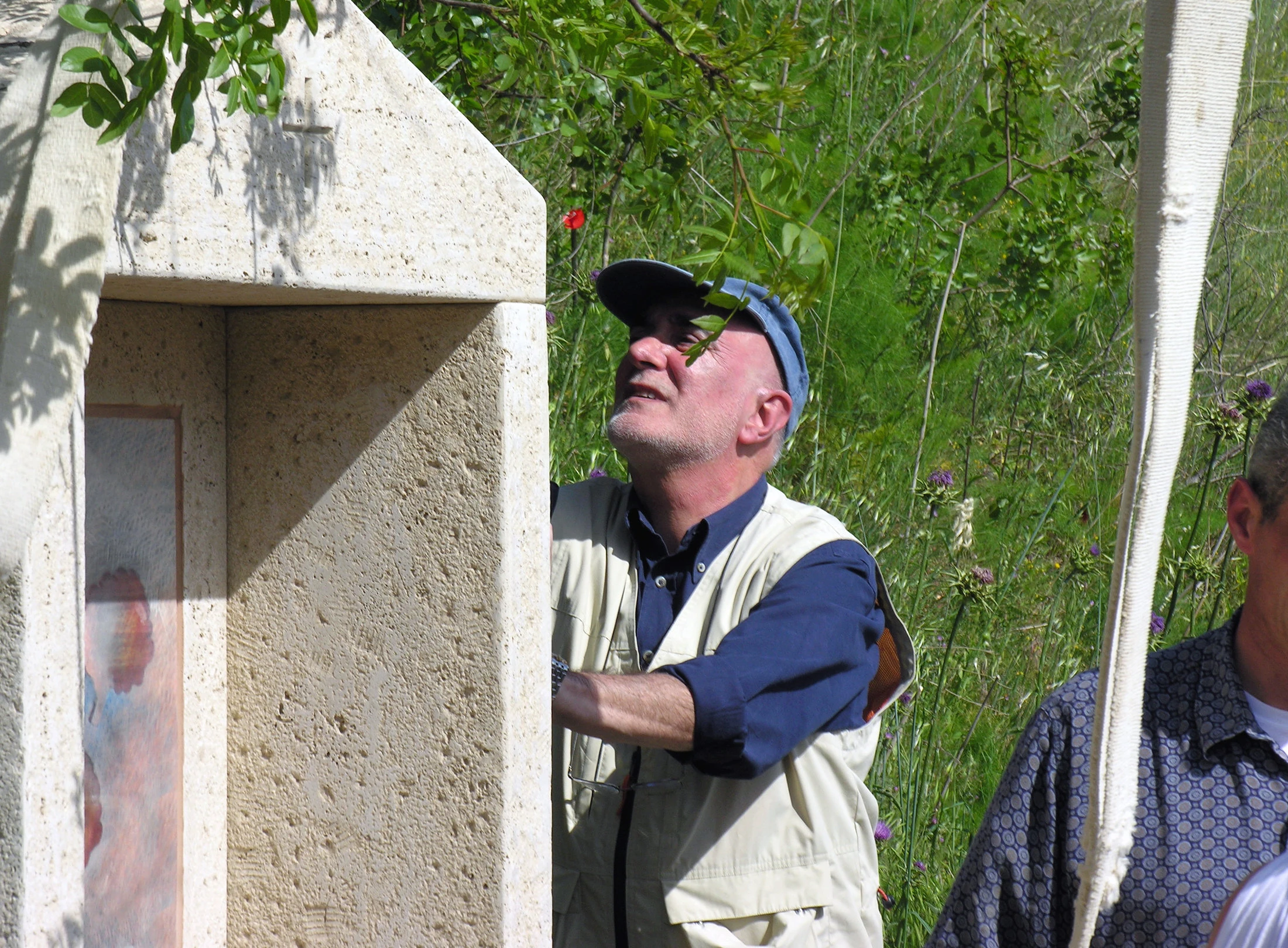Istallazione edicole Via crucis